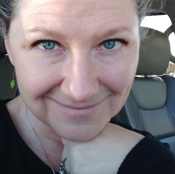 Meet your Posher, Kristina - Picture 2 of 5